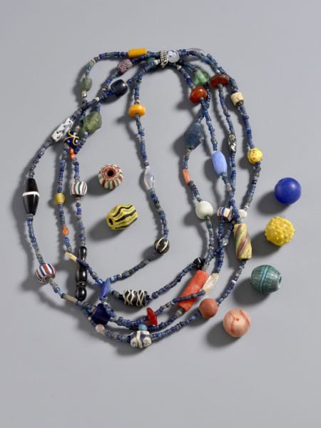 Mixed beads
